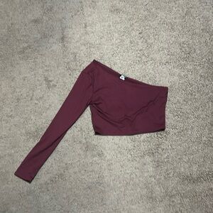 One sided off sholder marron crop top